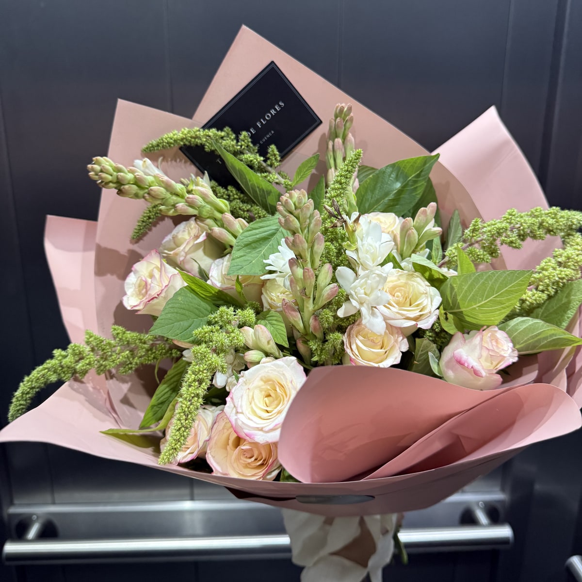 6 varas de peonias